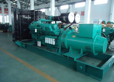 龙湖800kw康明斯柴油发电机组